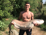 Phil Foden câu cá khổng lồ trong bản doanh tuyển Anh ở Euro 2024