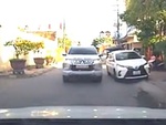 Tài xế lùi ô tô 'quá nhanh quá nguy hiểm'