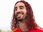 Cucurella giữ lời hứa nhuộm tóc đỏ sau chức vô địch Euro 2024