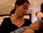 Mẹ hát 'Baby shark' phiên bản nhạc dân ca quan họ để ru con ngủ