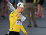 Tadej Pogacar không dự Olympic vì kiệt sức sau Tour de France