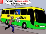 Người già bị xe buýt ngó lơ