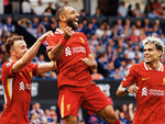 Mohamed Salah lập kỷ lục ghi bàn ở trận ra quân Ngoại hạng Anh