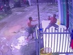 Cười sảng với màn múa võ mèo của người đàn ông
