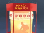 Kỳ lạ chiếc đèn kéo thành tích