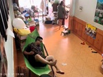 Mất 500k vì lên mạng khoe nhặt được tiền rơi của vợ