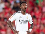 CĐV Mallorca bị 12 tháng tù treo vì lăng mạ Vinicius và Chukwueze