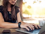 Quán cà phê cấm khách dùng laptop trong khung giờ này