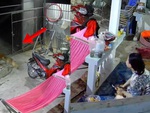 Cả nhà sung sướng khi chó cưng đi lạc 1 tháng tìm về nhà