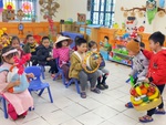 Chuyến tàu về quê ăn Tết của các bé mầm non