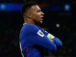 Mbappe tỏa sáng cùng tuyển Pháp nhưng rời sân trong lo lắng