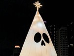 Ảnh vui 24-10: Góc tiết kiệm 'trang trí Halloween theo phong cách Giáng sinh'