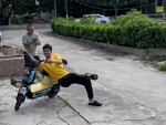 Chàng trai gặp nạn vì đồng bọn 'báo quá báo'