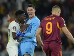 Kỳ lạ: AS Roma đá 3 quả phạt đền liên tiếp đều không vào tại Europa League