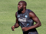Lukaku suýt đánh nhau khi đi xem con trai đá bóng vì quá nổi tiếng