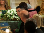 Ronaldo dự tiệc Nhà Trắng, giúp ông Trump ‘ghi điểm’ với con trai