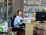 Cười sảng với hành trình của chàng trai tán cô dược sĩ