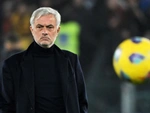 Jose Mourinho bị kiện vì nói đối phương ‘nhảy lên như khỉ’