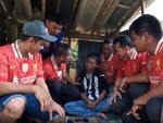 Cảnh sát chìm ‘fan Liverpool’ bắt fan Newcastle buôn ma túy