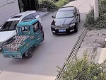 Pha 'điền vào chỗ trống' mất tiền triệu của tài xế xe 3 bánh