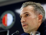 Mạng xã hội dậy sóng khi Feyenoord được hoãn đấu vì Van Persie