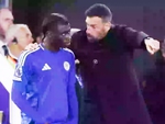 Lý do Monga mặc áo khác đồng đội ở Leicester đá Ngoại hạng Anh