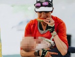 Nữ runner vừa chạy vừa dừng cho con bú vẫn thắng giải siêu marathon 100km