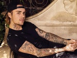 Những bất thường của Justin Bieber khiến cư dân mạng hoang mang