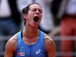 Nữ tay vợt giàu nhất thế giới thua đối thủ 'vô danh' ở Roland Garros