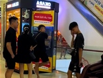 Cười sảng với thanh niên bị nhóm bạn thân troll