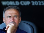 HLV Luis Enrique của PSG 'né' những câu hỏi về Mbappe