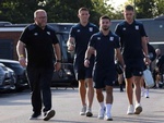 Lý do Ipswich Town phải họp chiến thuật trên xe buýt ở Carabao Cup