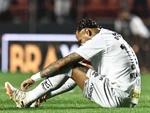 Fan xúc động bởi lời nhắn nhủ của con trai Neymar lúc cha khó khăn