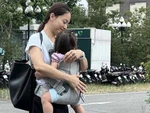 Lan Phương mệt mỏi vì chồng Tây liên tục xin hoãn ly hôn