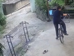 Bé trai gặp 'kiếp nạn' ngày đầu tiên đi học