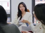 Thùy Tiên ký hợp đồng 'chạy làng' để thoát vai trò cổ đông kẹo Kera