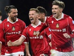 Đội bóng hai ngôi sao Hollywood đánh bại CLB Ngoại hạng Anh ở FA Cup