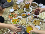 'Vì sao mâm nhậu để qua đêm bị thiu, còn nhậu xuyên đêm thì không?'