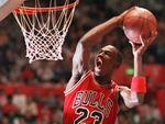 Áo đấu đã dùng của huyền thoại bóng rổ Michael Jordan có giá khó tin