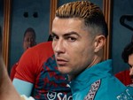 Ronaldo bấm ‘like’ bài đăng ‘hài tội’ đồng đội gây dậy sóng