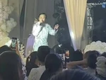 Hoài Linh hát đám cưới, phản ứng của khán giả gây bàn tán