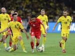 Bị AFC xử thua, CĐV Malaysia chuyển sang… tranh luận