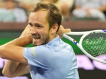 Daniil Medvedev lên mạng 'cầu cứu' vì thất lạc hành lý