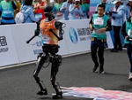 Hơn 300 robot sẽ chạy half marathon với con người tại Trung Quốc