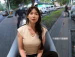 Nữ vlogger khiếm thị dựng cảnh bị xe điện tông để câu view