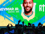 Neymar trở lại tuyển Brazil sau chuỗi ngày 'bão tố'