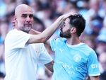 Pep Guardiola nghẹn ngào ở khoảnh khắc chia tay Man City