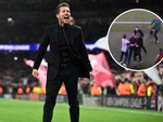 Đang thua, HLV Simeone nổi cộc vì phía Arsenal giục hết giờ