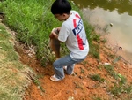 Chàng trai vụng về làm sổng mất con cá khủng