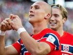 Đồng đội Haaland ở World Cup nhìn con chào đời qua FaceTime